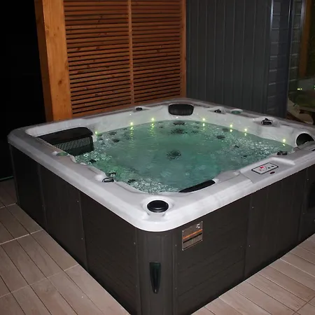 فندق مبيت وإفطار L'arborescence 4*