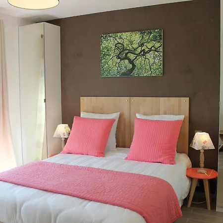 فندق مبيت وإفطار L'arborescence 4*